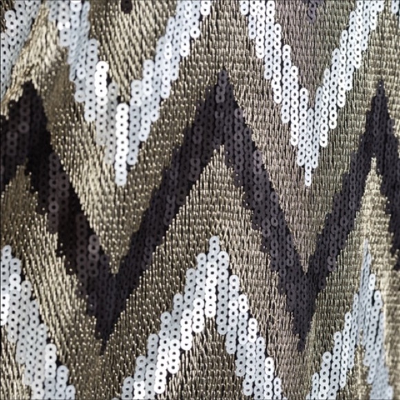 5 STAR Sequined zigzag pattern sweater. - Picture 4 of 4
